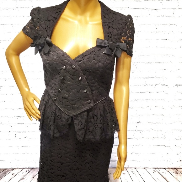 Betsey Johnson Structured Black Lace Skirt Set - Picture 3 of 7